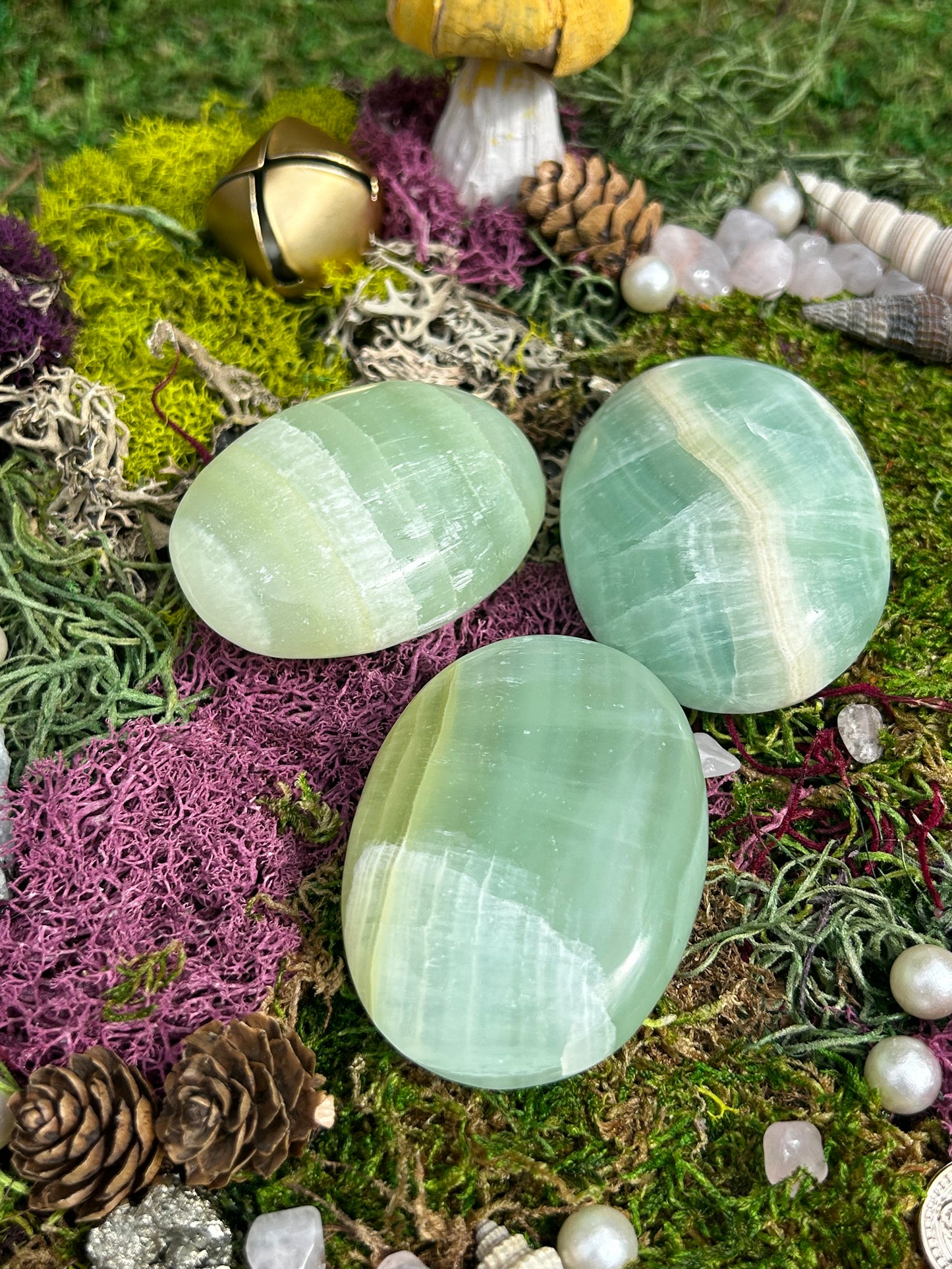 Pistachio Calcite Palmstones