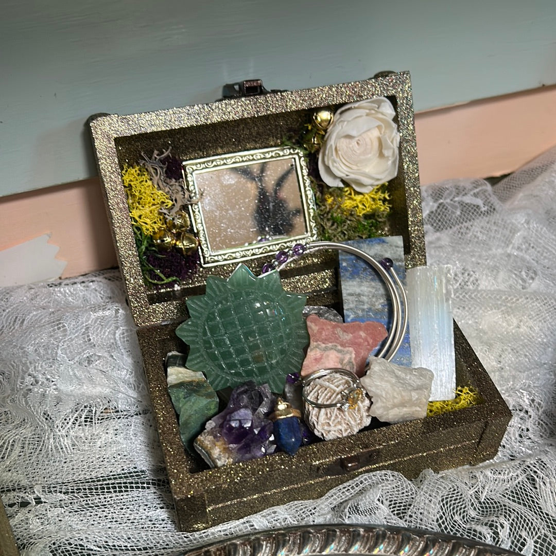 medium renee treasure chest